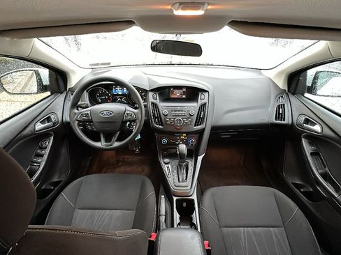 Used 2018 Ford Focus SE image 27