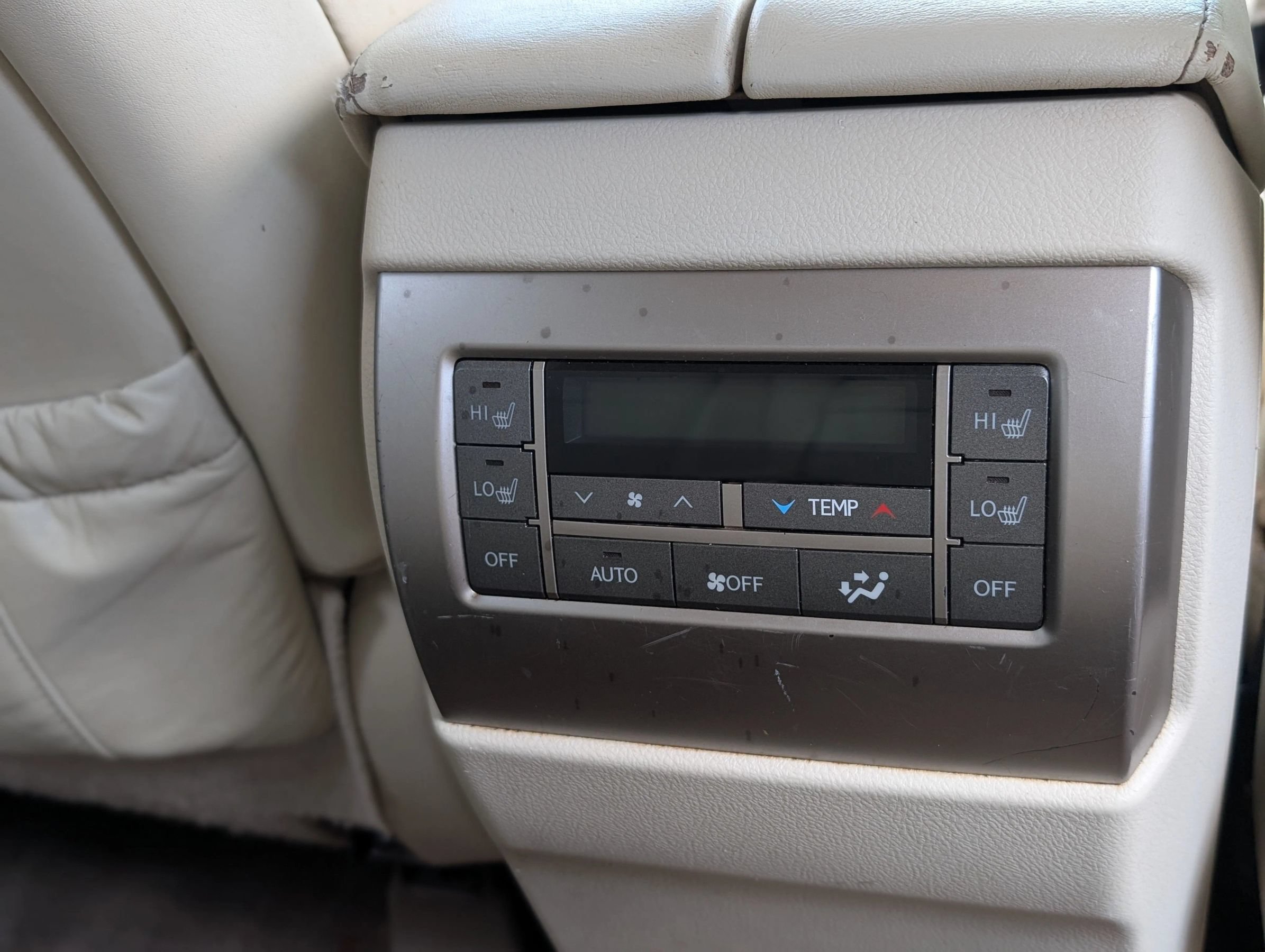 Used 2015 Lexus GX 460 Luxury AWD/4WD image 25