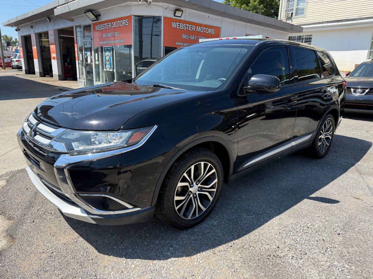 Used 2016 Mitsubishi Outlander ES FWD image 2