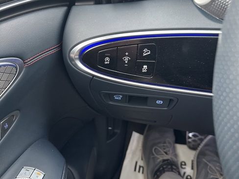 Used 2024 Genesis GV70 2.5T w/ Sport Prestige Package image 29