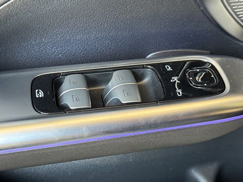 New 2025 Mercedes-Benz C 300 4MATIC Sedan image 13