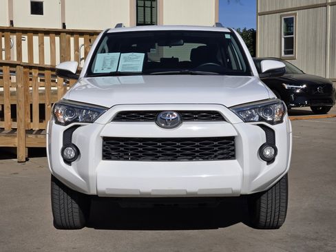 Used 2016 Toyota 4Runner SR5 image 6