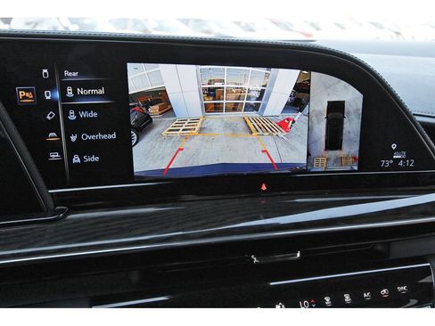 Used 2024 Cadillac Escalade Premium Luxury image 26