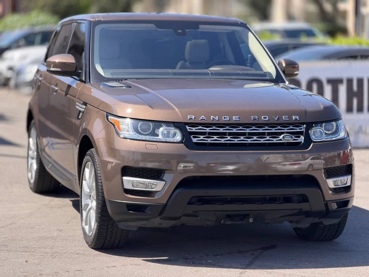 Used 2014 Land Rover Range Rover Sport HSE AWD/4WD image 3