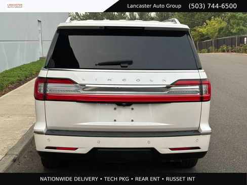 Used 2018 Lincoln Navigator Reserve w/ Technology Package AWD/4WD image 5