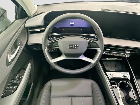 Used 2026 Audi Q3 quattro 2.0T w/ Driver Assistance Package AWD/4WD image 10