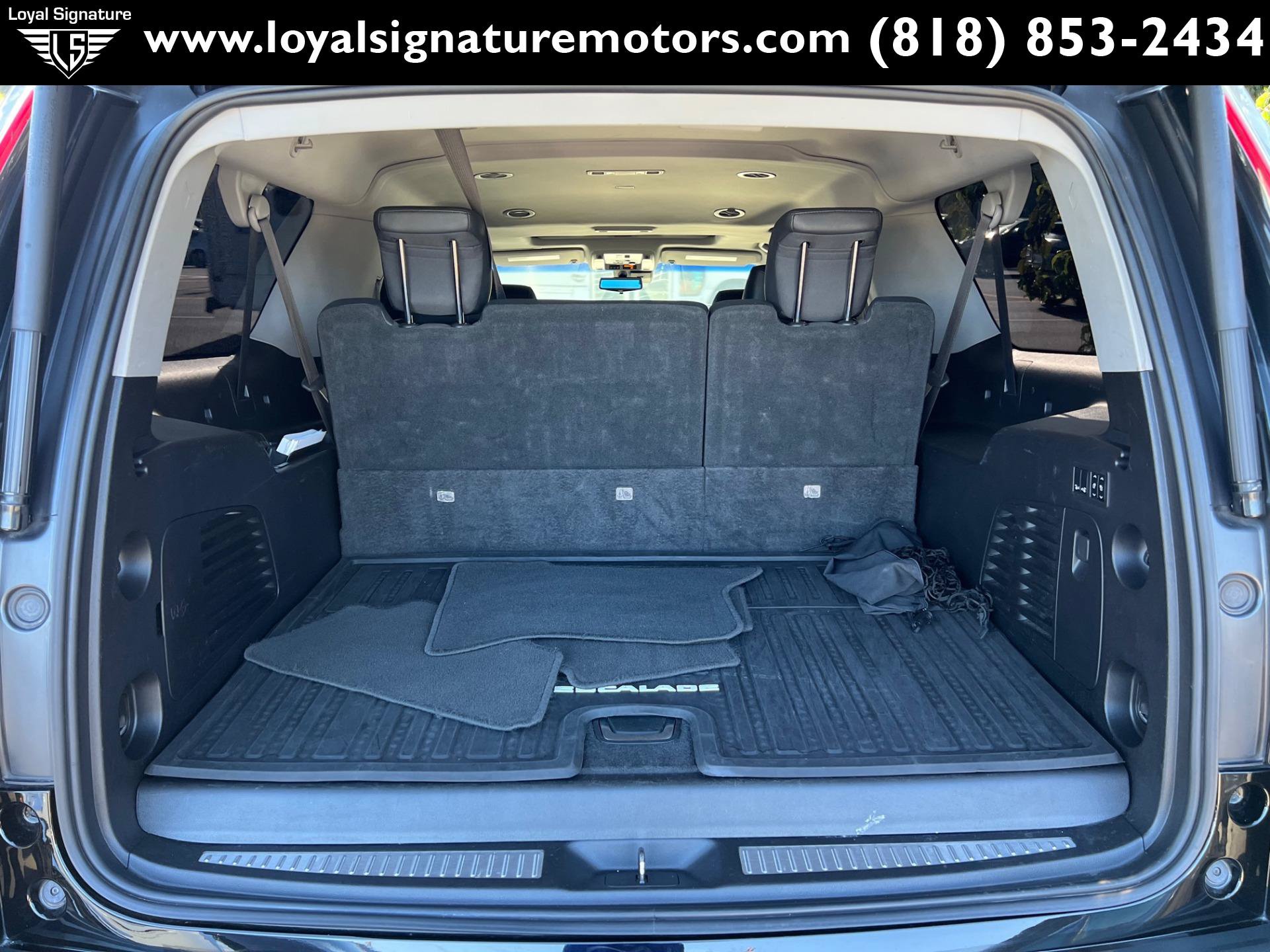 Used 2018 Cadillac Escalade ESV Luxury RWD image 9