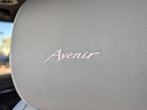 Used 2024 Buick Enclave Avenir w/ Avenir Technology Package AWD/4WD image 46