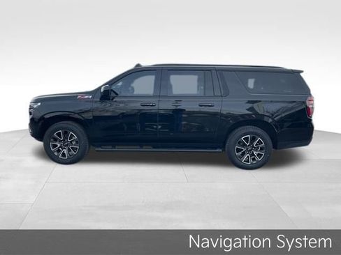 Used 2022 Chevrolet Suburban Z71 image 4