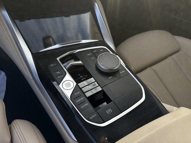 Used 2024 BMW 430i Coupe w/ M Sport Package RWD image 21