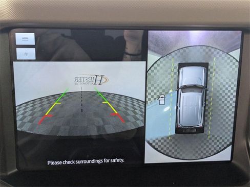 Used 2023 Ford Bronco Wildtrak image 21