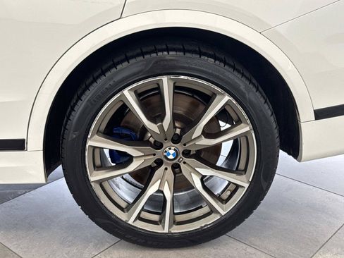 Used 2022 BMW X7 M50i AWD/4WD image 9