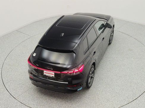 Used 2024 Audi Q4 e-tron Premium Plus AWD/4WD image 27