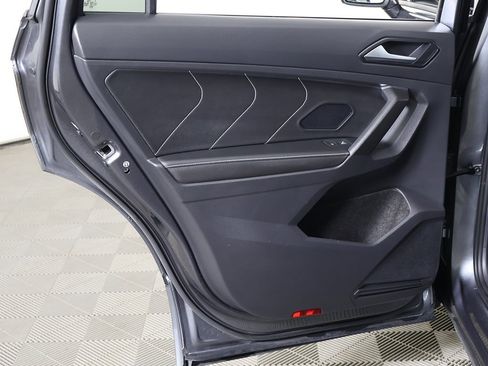 Used 2023 Volkswagen Tiguan SE R-Line image 26