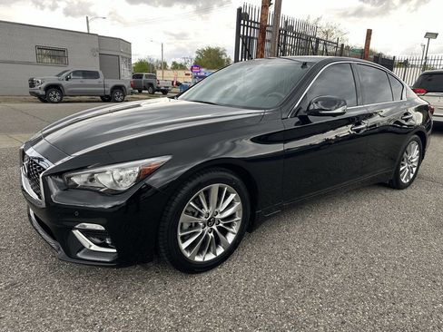 Used 2021 INFINITI Q50 Luxe w/ Seat & Sound Package AWD/4WD image 3