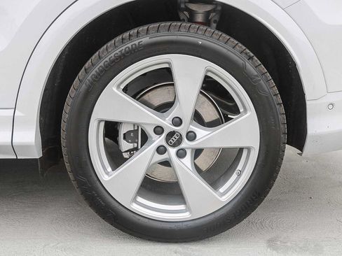Used 2025 Audi Q5 Prestige AWD/4WD image 10