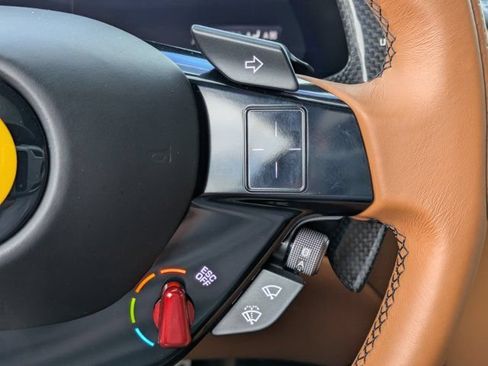 Used 2022 Ferrari Roma RWD image 27