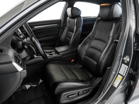 Used 2018 Honda Accord Sport image 23