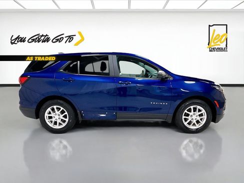 Used 2022 Chevrolet Equinox LS w/ LS Convenience Package FWD image 5