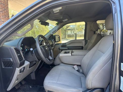 Used 2018 Ford F150 XLT image 9