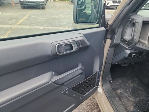 New 2025 Ford Bronco 4-Door image 11