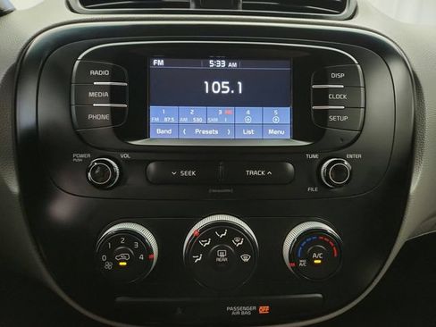 Used 2019 Kia Soul FWD image 13