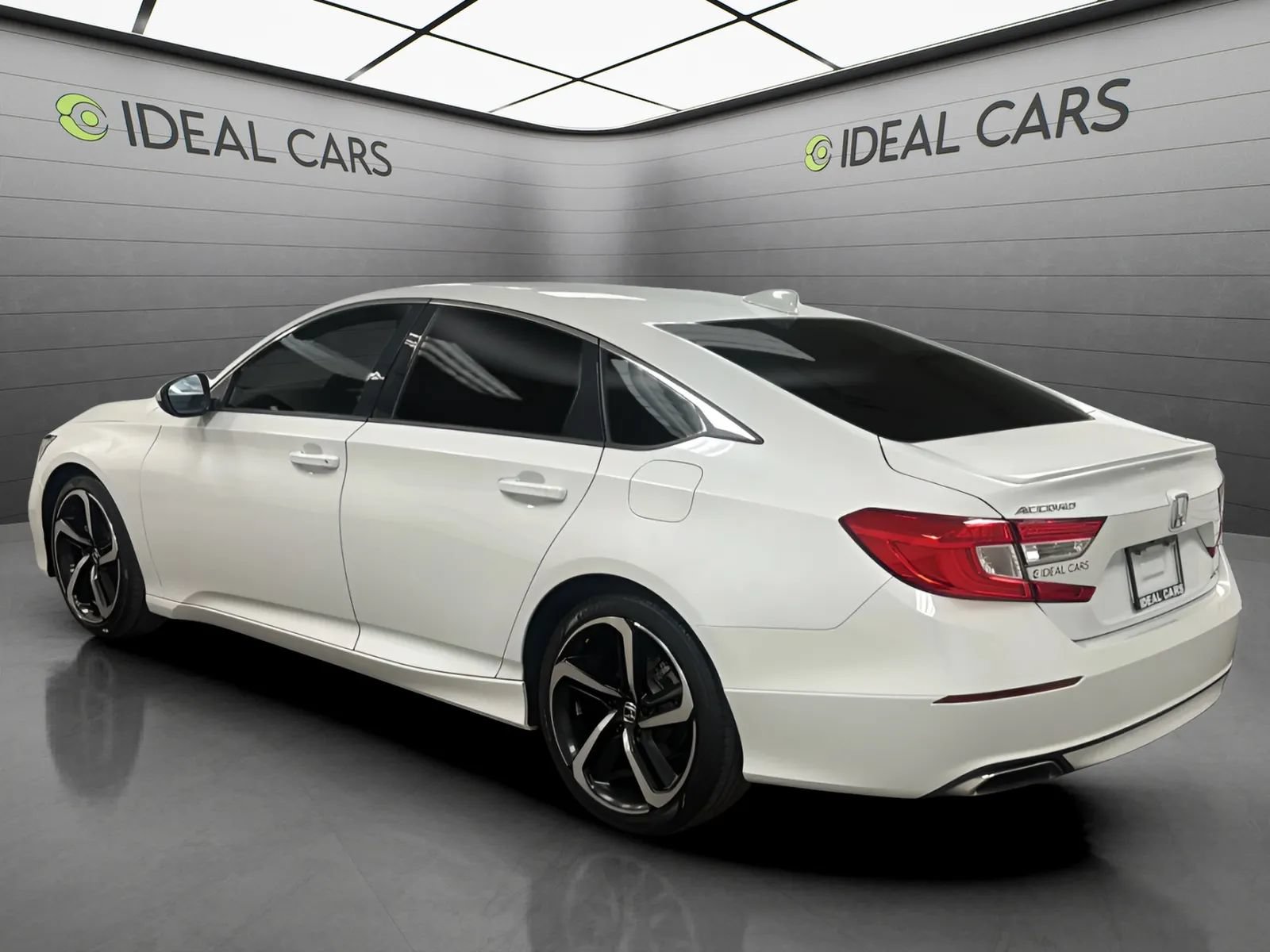 Used 2018 Honda Accord Sport image 7
