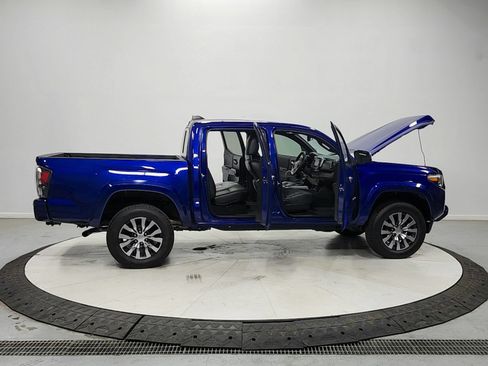 Used 2022 Toyota Tacoma Limited RWD image 16