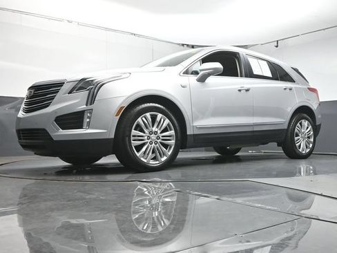 Used 2019 Cadillac XT5 Premium Luxury AWD/4WD image 36