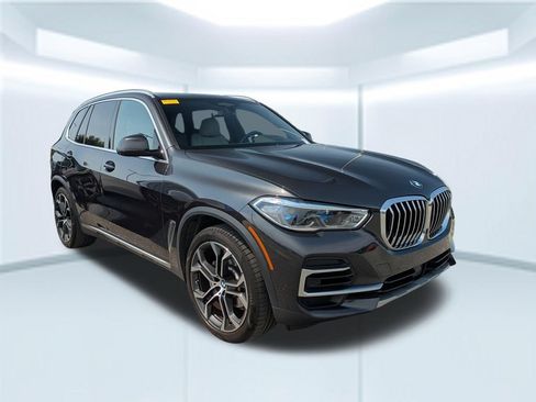 Used 2023 BMW X5 xDrive40i w/ Executive Package AWD/4WD image 4