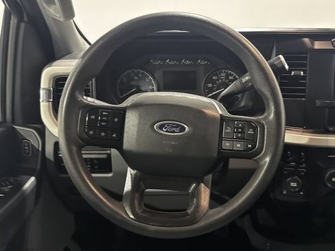 Used 2024 Ford F250 XLT AWD/4WD image 4