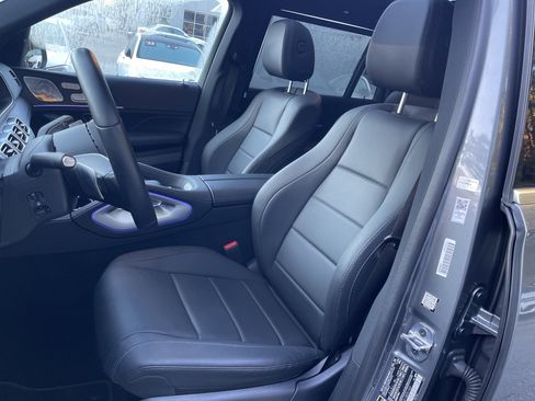 Certified 2025 Mercedes-Benz GLS 450 4MATIC image 22