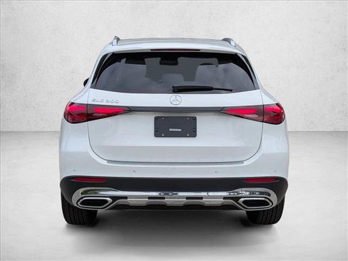 New 2026 Mercedes-Benz GLC 300 image 8