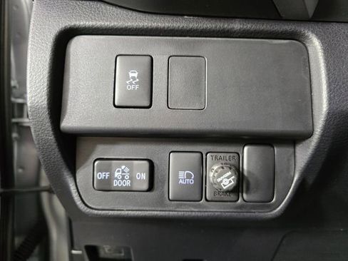 Used 2023 Toyota Tacoma SR5 w/ Technology Package image 27