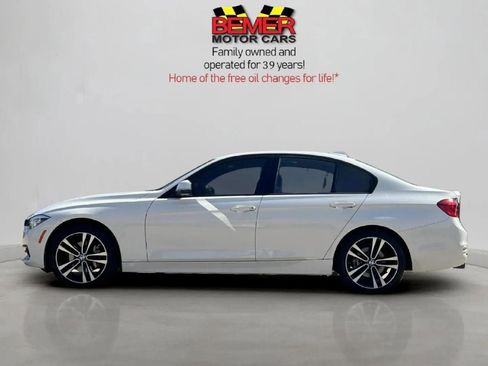 Used 2018 BMW 330i Sedan w/ Premium Package image 2