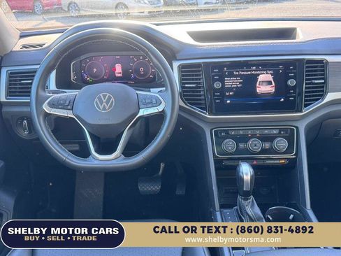 Used 2023 Volkswagen Atlas SE image 15