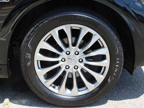 Used 2017 INFINITI QX80 2WD w/ Deluxe Technology Package image 40