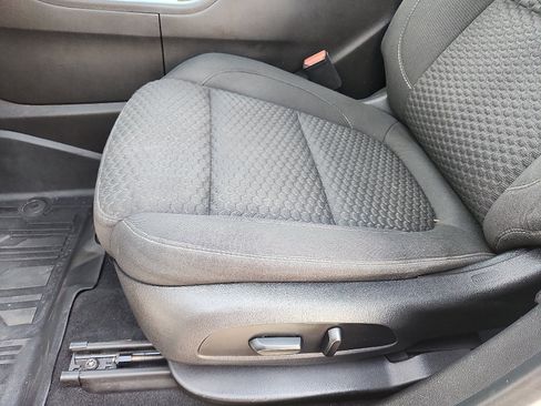 Used 2019 GMC Acadia SLE image 24