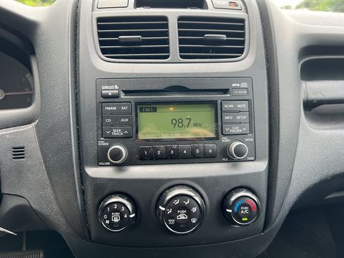 Used 2009 Kia Sportage LX FWD image 9