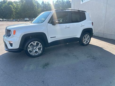Used 2023 Jeep Renegade Limited AWD/4WD image 2