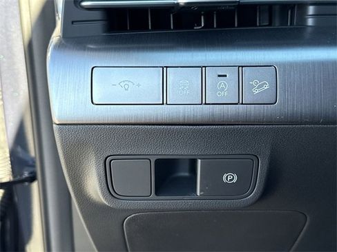 New 2026 Hyundai Kona SE image 17