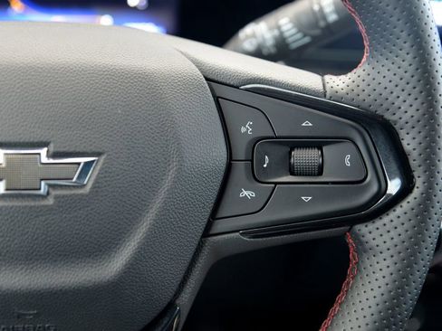 Used 2024 Chevrolet Trax RS w/ Driver Confidence Package image 23