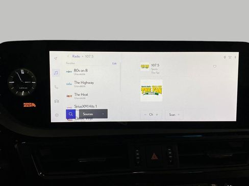 Certified 2025 Lexus ES 350 w/ Premium Package image 22