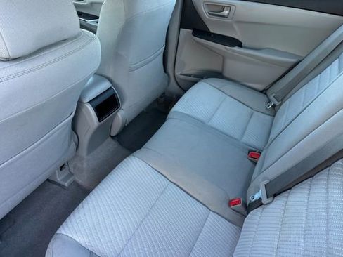 Used 2015 Toyota Camry LE image 14