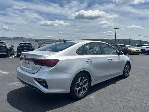 Used 2020 Kia Forte LXS FWD image 2