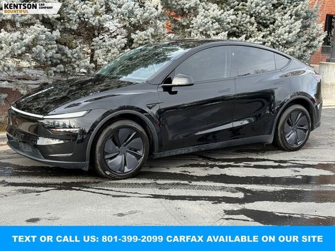 Used 2026 Tesla Model Y Premium image 1