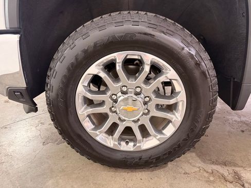 Used 2024 Chevrolet Silverado 3500 LTZ w/ LTZ Plus Package AWD/4WD image 15