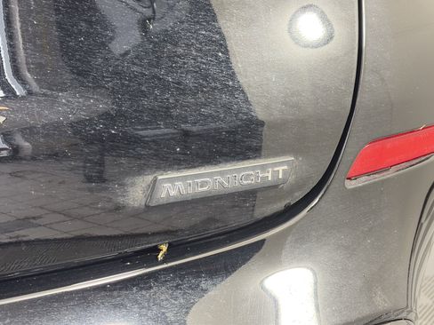 Certified 2024 Nissan Murano SV w/ SV Midnight Edition Package image 18