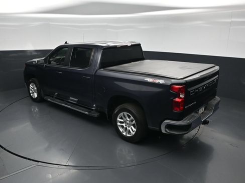 Used 2023 Chevrolet Silverado 1500 LT AWD/4WD image 38