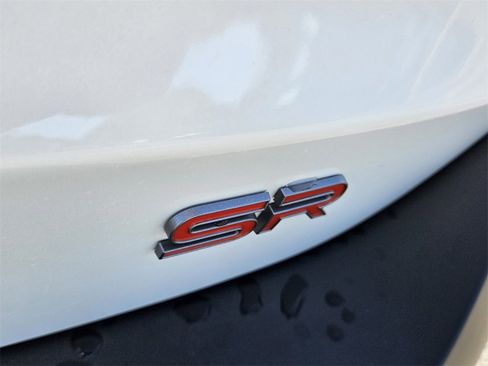 New 2025 Nissan Kicks SR image 10